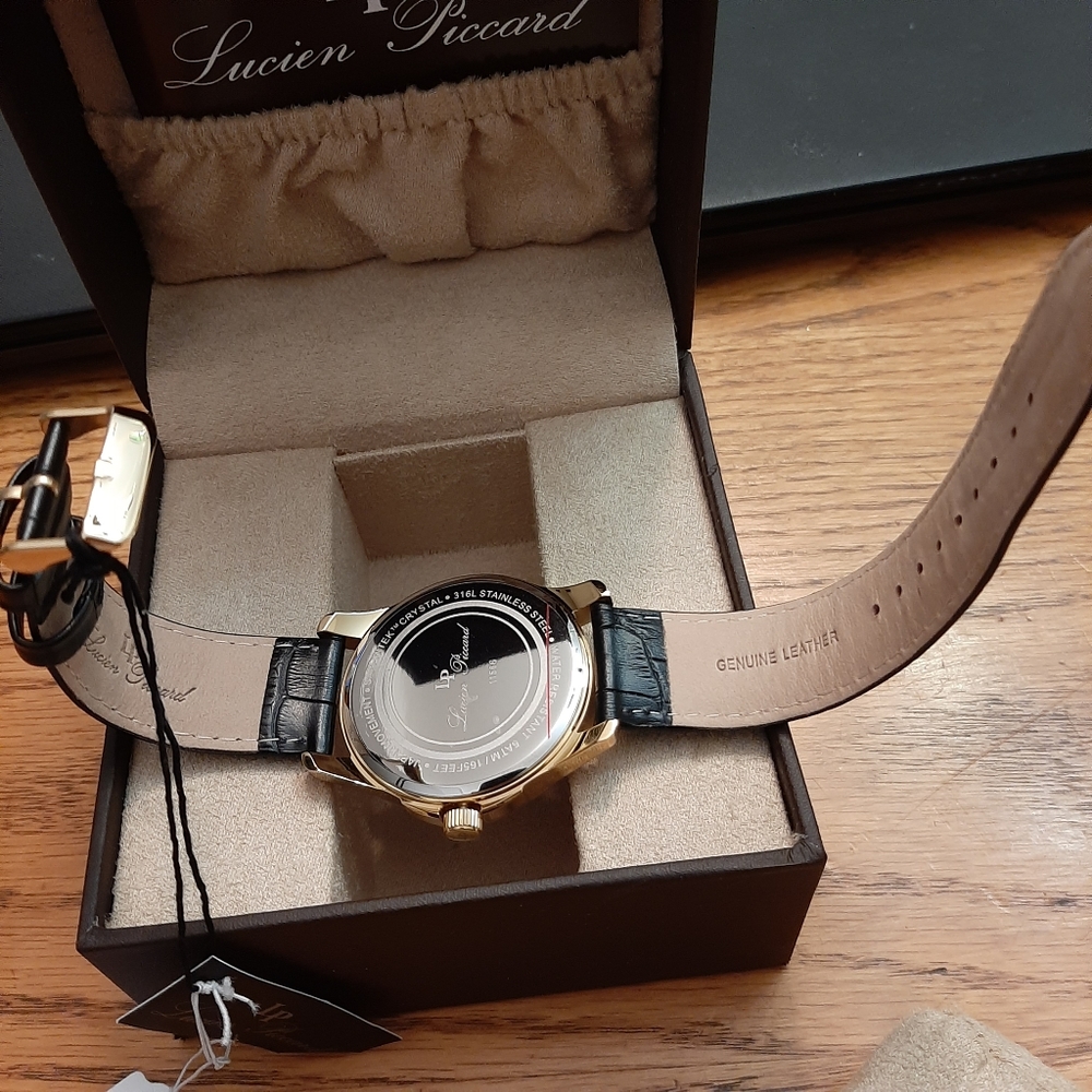 Man' watch - Picture 4 of 8